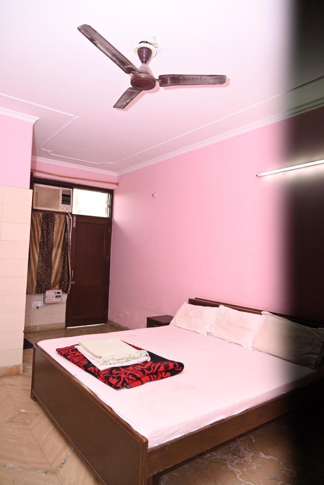 Hotel Sarva Darshan Ashram Haridwār Exteriér fotografie